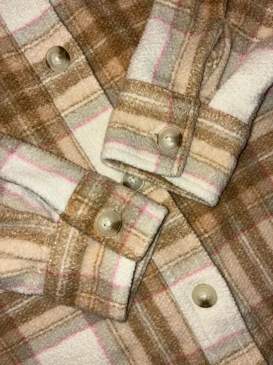 AE - Plaid Fleece Shacket - Picture 4 of 6